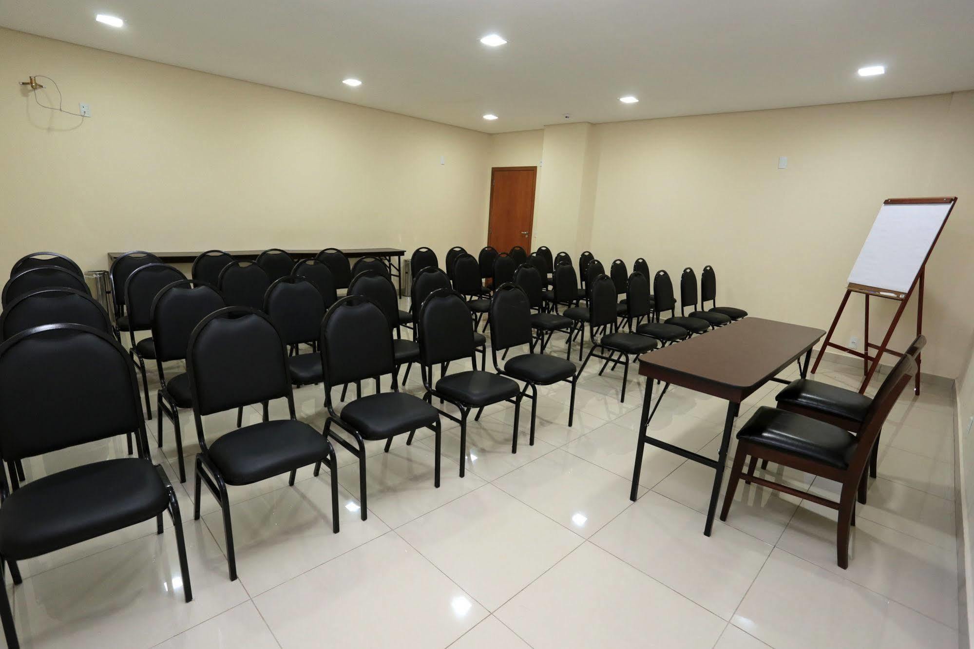 Golden Tower Express Franca By Fenix Hoteis Ngoại thất bức ảnh