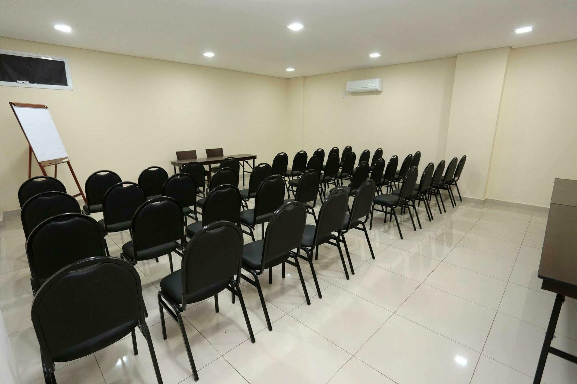 Golden Tower Express Franca By Fenix Hoteis Ngoại thất bức ảnh